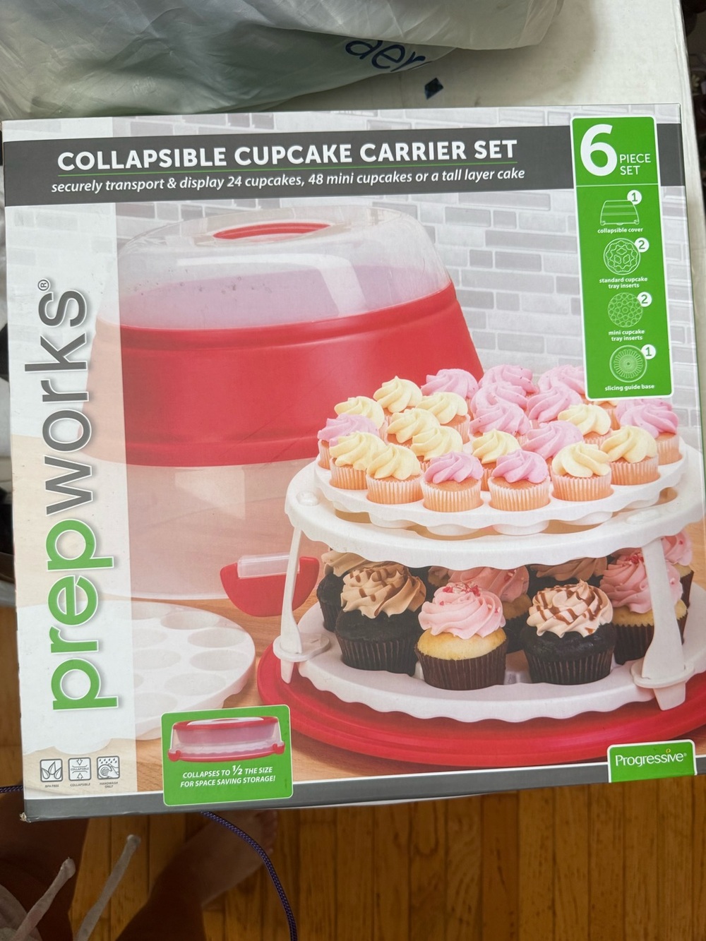 *NEW* PrepWorks Collapsible Cupcake Carrier Set - Red